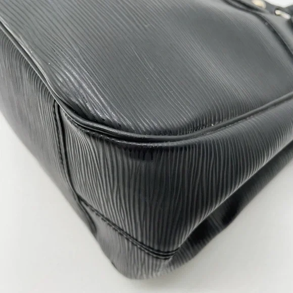 Louis Vuitton Black NOIR EPI BEAUTIFUL LEATHER Satchel Bag PASSY PM - Picture 6 of 16